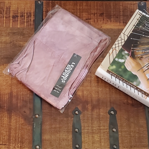 ๐ FINAL MARKDOWN - High Waistband Pink Tie Dye Yoga Leggings ๐ - Picture 6 of 9